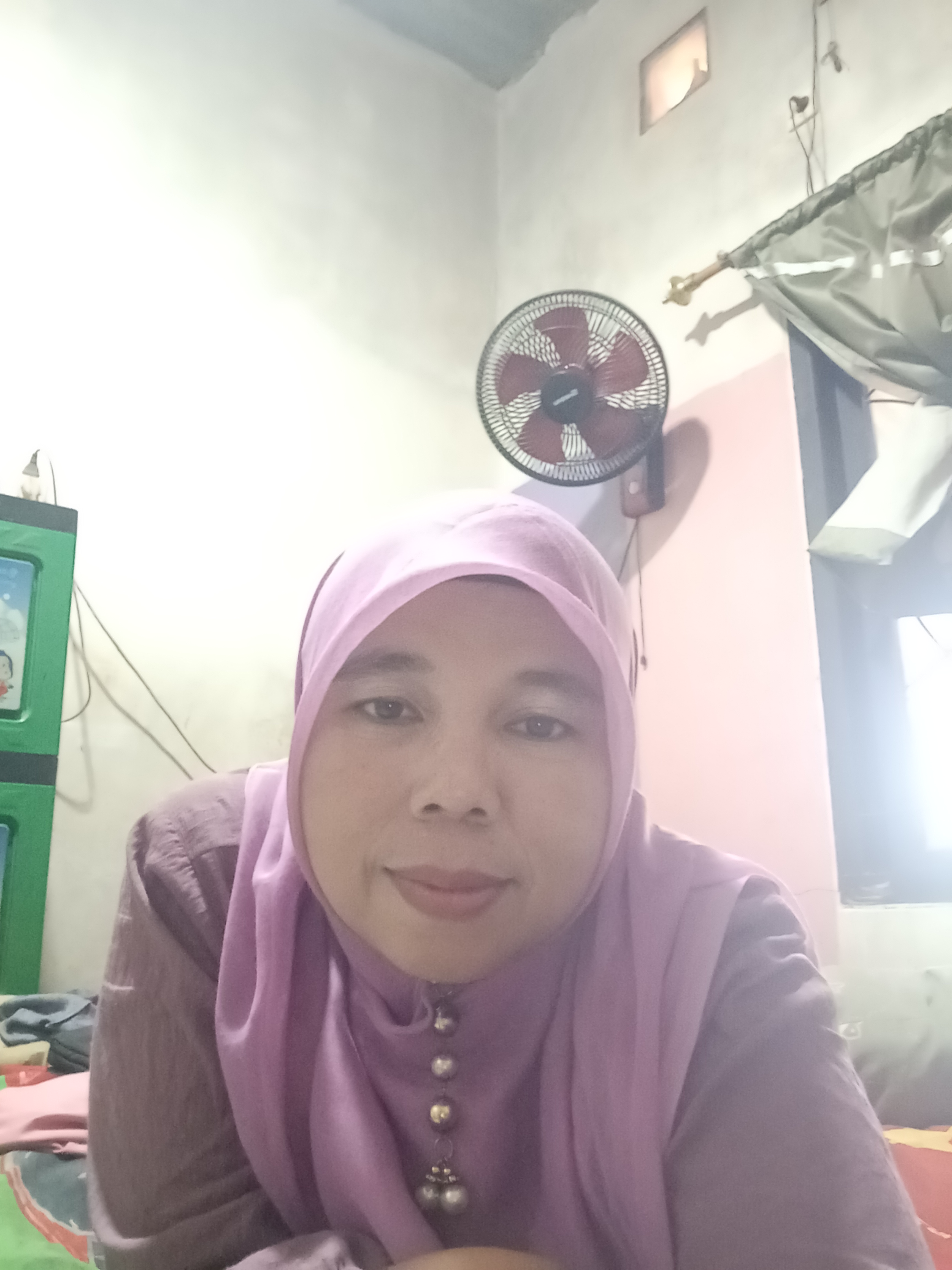 Noneng Hernawati 