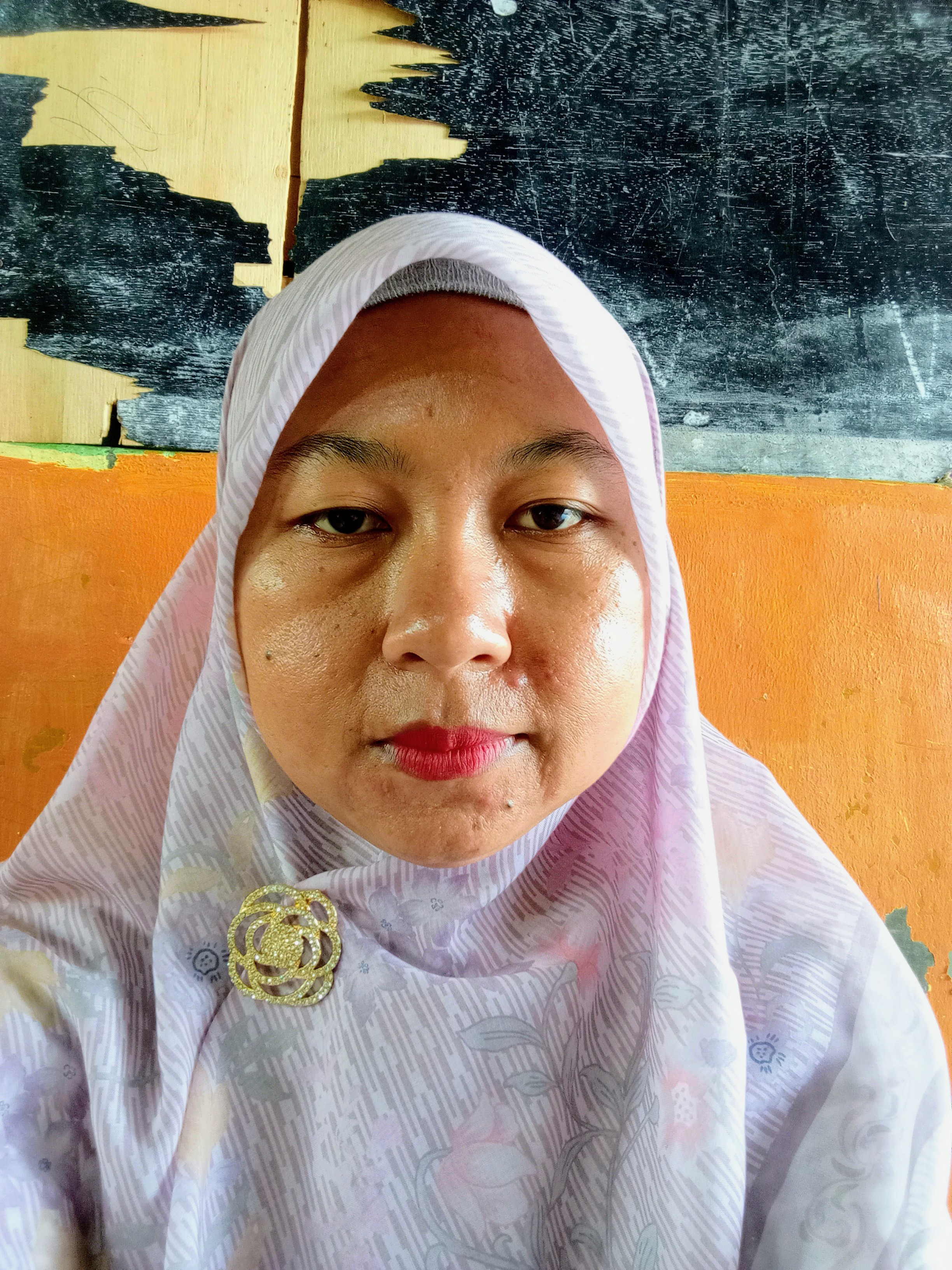 Dewi amaliah,S.pd.I