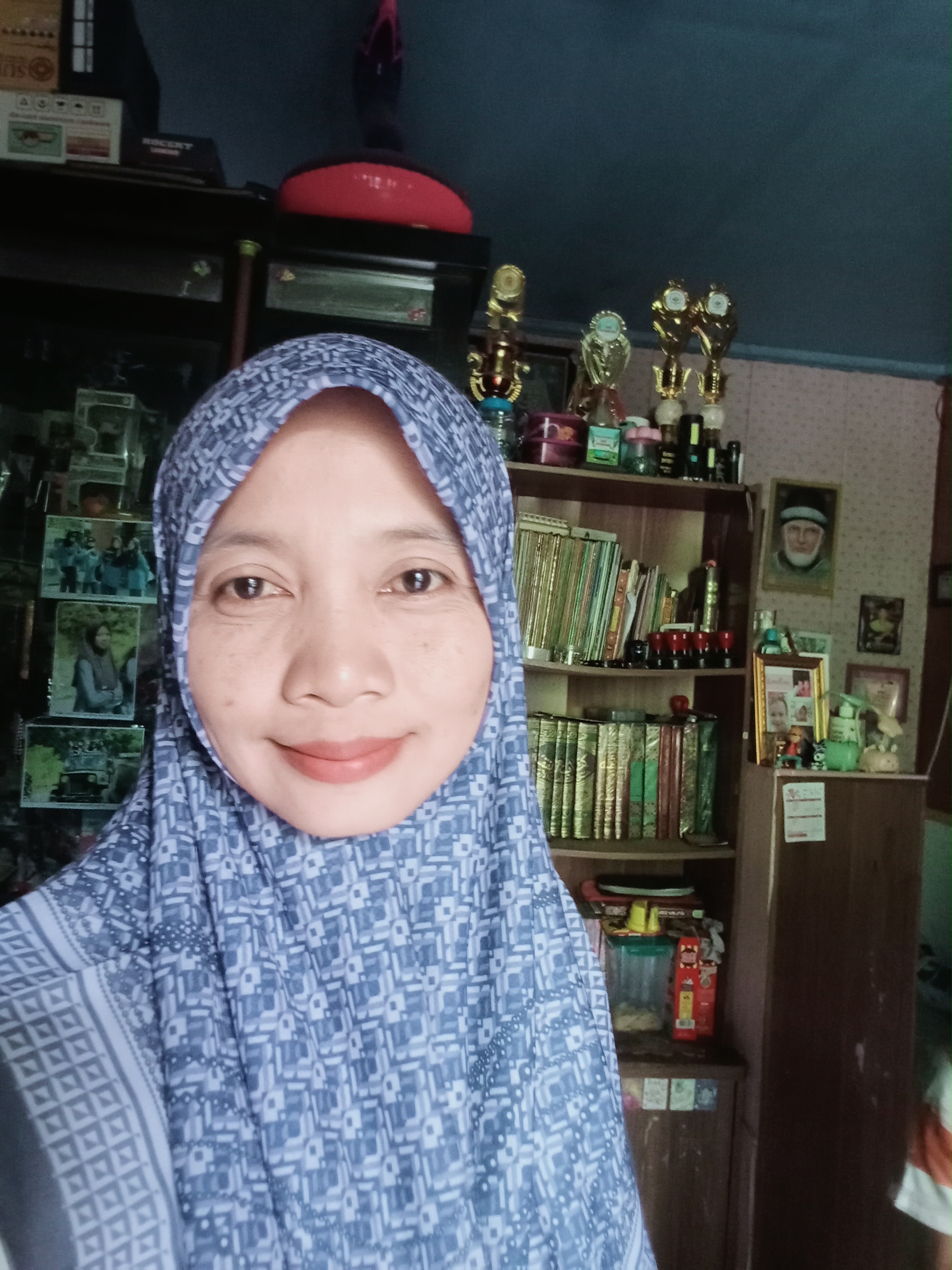 Eva Syarifah 